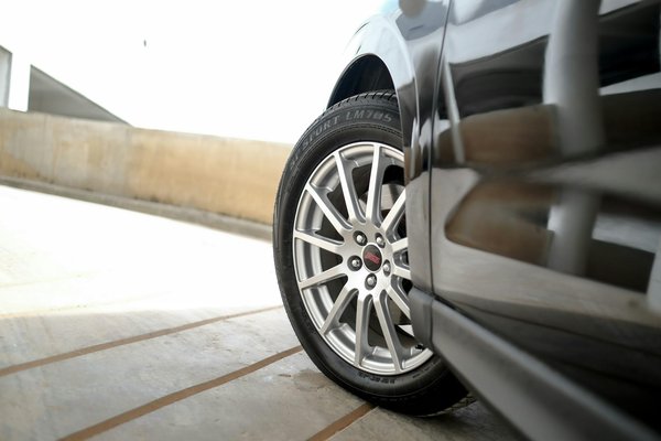 Quels sont les avantages des technologies de gestion de la consommation énergétique pour les véhicules de flotte?